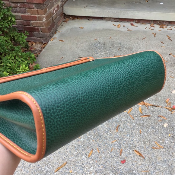 Vintage Dooney & Bourke Pebble Emerald Green Leather Messenger Bag Read All - Picture 6 of 6